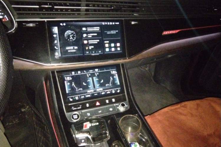 Used Audi Q7 2023 55 TFSI quattro S line Sport Edition Audio And AC Panel