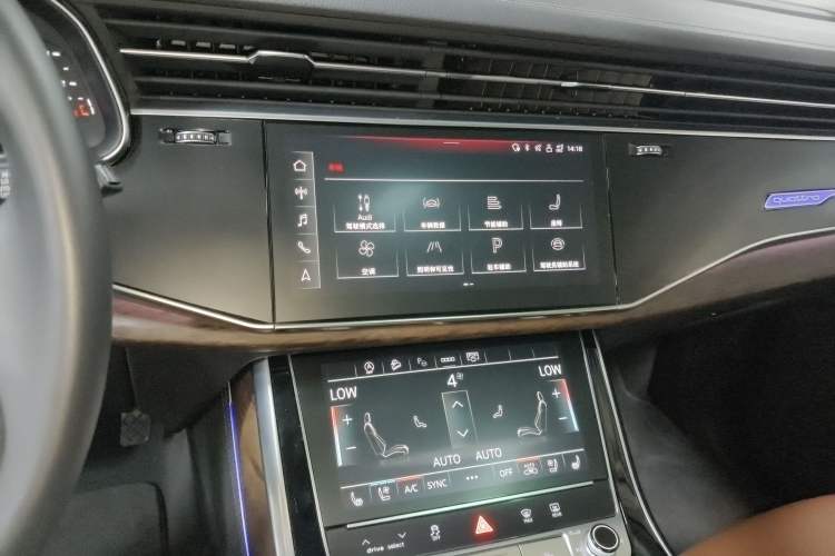 Used Audi Q7 2023 45 TFSI quattro S line Sport model Audio And AC Panel