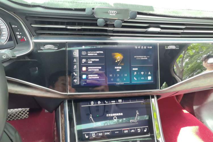 Used Audi Q7 2023 55 TFSI quattro S line Sport Edition Audio And AC Panel