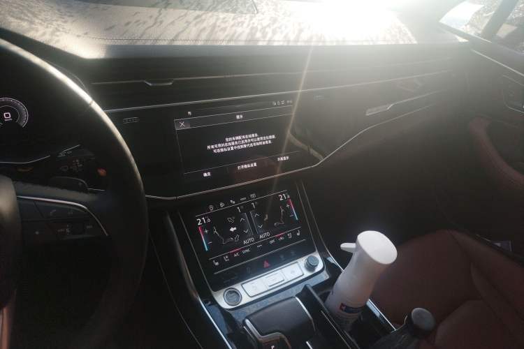 Used Audi Q7 2023 55 TFSI quattro S line Sport Edition Audio And AC Panel