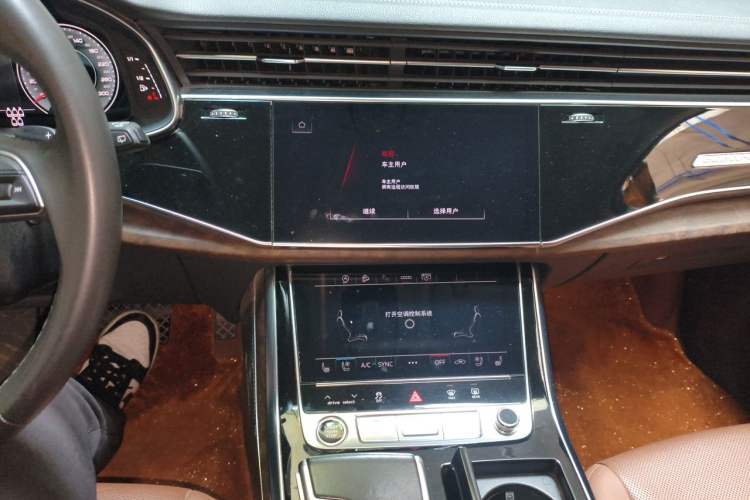 Used Audi Q7 2023 55 TFSI quattro S line Sport Edition Audio And AC Panel