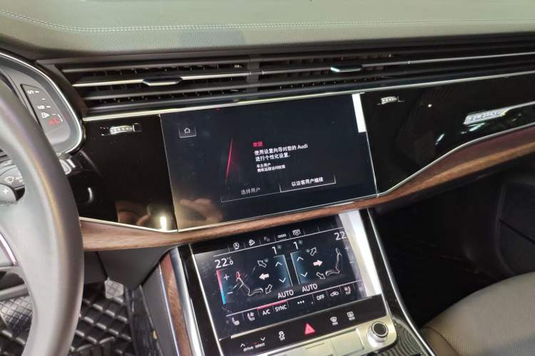 Used Audi Q7 2023 55 TFSI quattro S line Sport Edition Audio And AC Panel