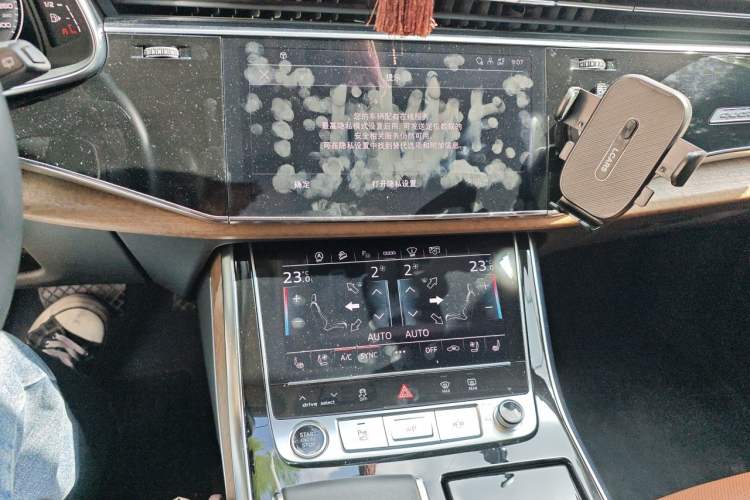 Used Audi Q7 2023 55 TFSI quattro S Prestige Edition Audio And AC Panel