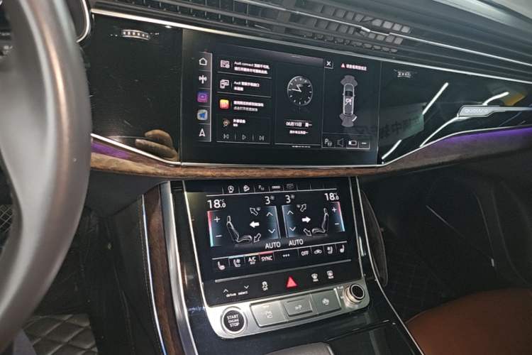 Used Audi Q7 2023 55 TFSI quattro S line Sport Edition Audio And AC Panel