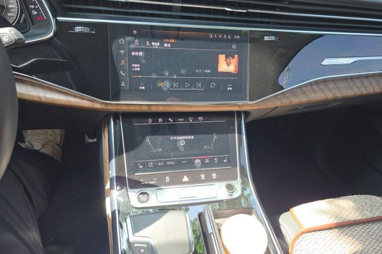 Used Audi Q7 2023 55 TFSI quattro S Prestige Edition Audio And AC Panel