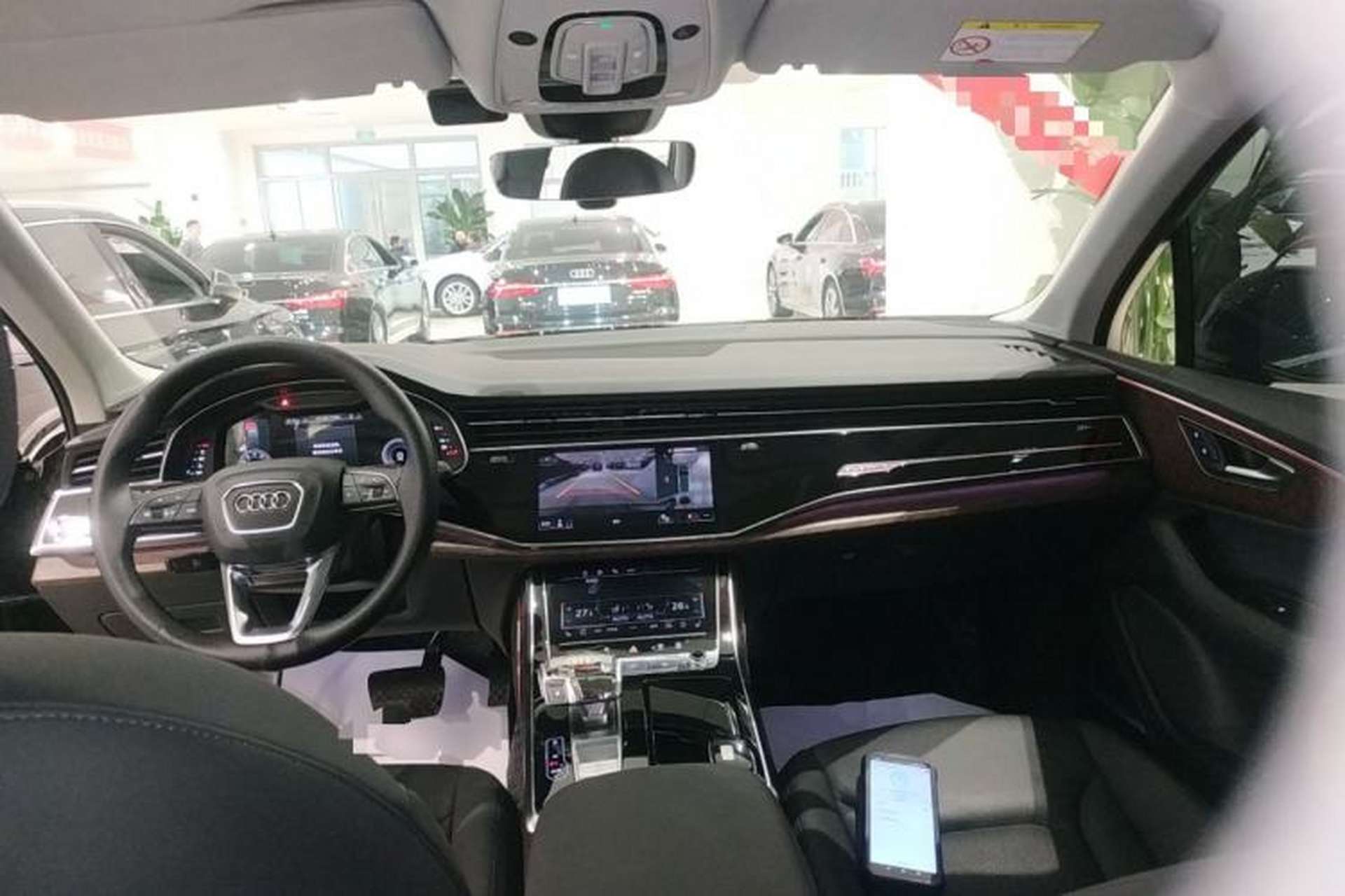 Used Audi Q7 2023 55 TFSI quattro S line Sport Edition Center Console