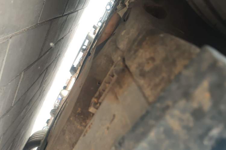 Used Audi Q7  Chassis Front Left