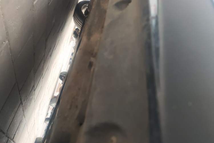 Used Audi Q7  Chassis Rear Left