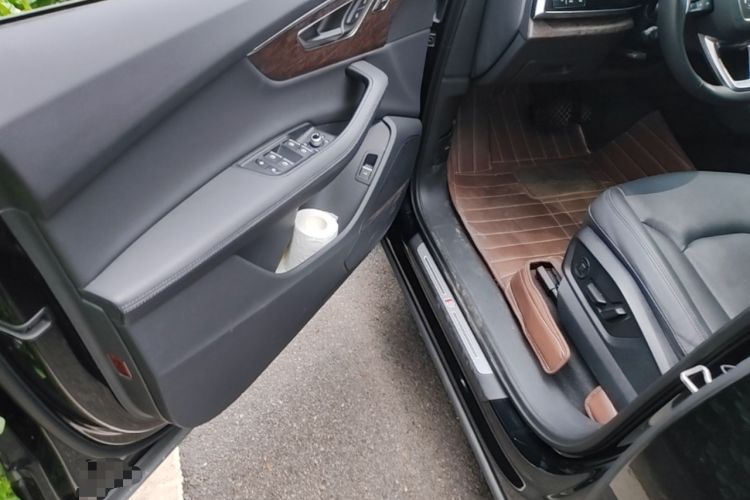 Used Audi Q7 2023 55 TFSI quattro S line Sport Edition Driver Seat