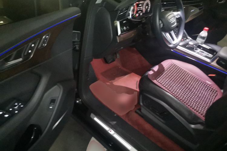 Used Audi Q7 2023 55 TFSI quattro S line Sport Edition Driver Seat