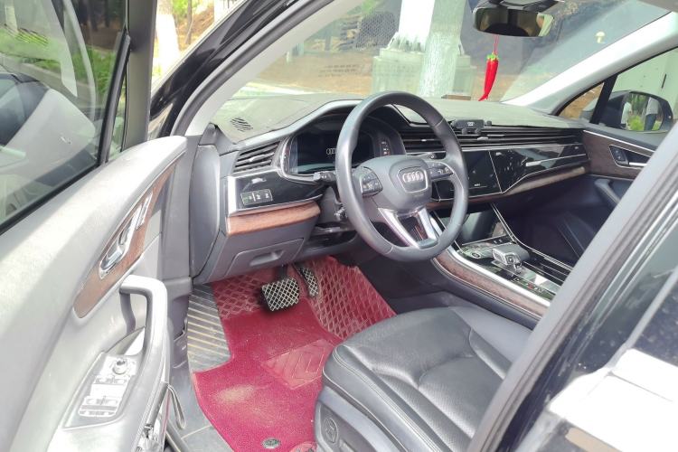 Used Audi Q7 2023 55 TFSI quattro S line Sport Edition Driver Seat