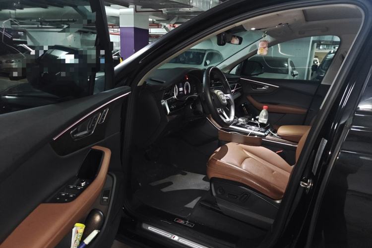 Used Audi Q7 2023 55 TFSI quattro S line Sport Edition Driver Seat