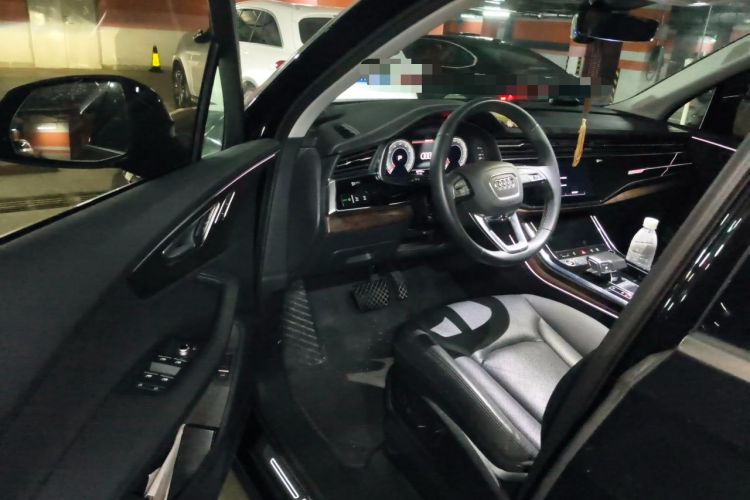 Used Audi Q7 2023 55 TFSI quattro S line Sport Edition Driver Seat