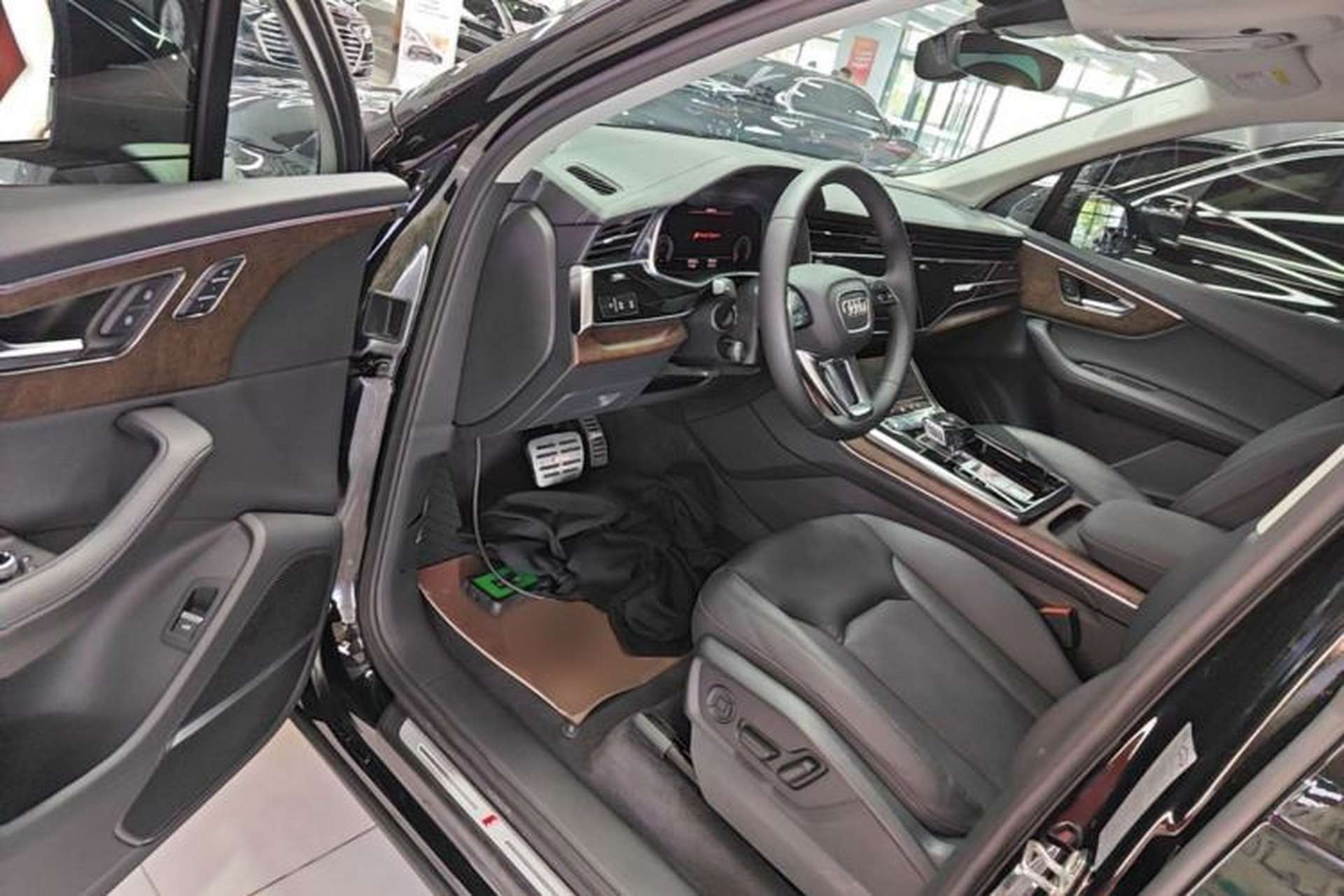 Used Audi Q7 2023 55 TFSI quattro S line Sport Edition Driver Seat