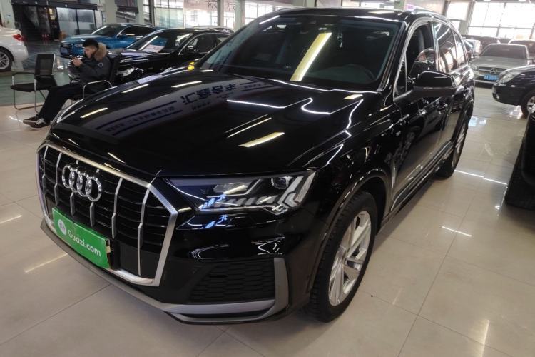 Used Audi Q7 2023 45 TFSI quattro S line Sport model Guazi used car, China used car export, Used car for sale, Used  cars, Cheapest cars for sale