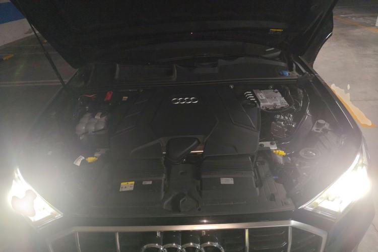 Used Audi Q7 2023 55 TFSI quattro S line Sport Edition Engine Bay