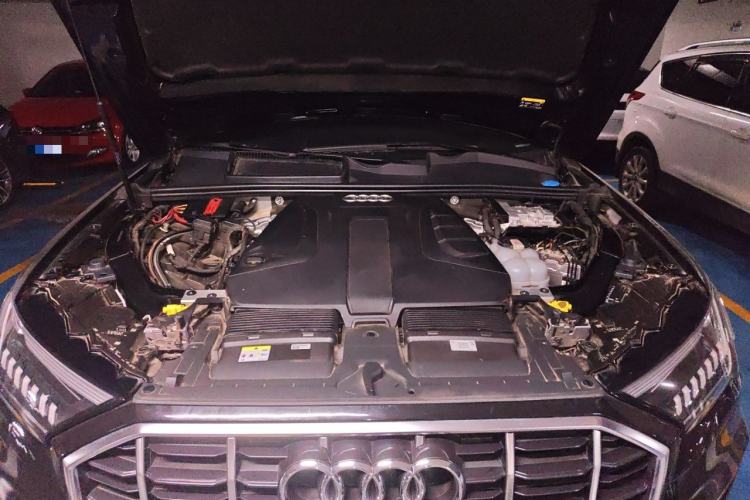 Used Audi Q7 2023 45 TFSI quattro S line Sport model Engine Bay