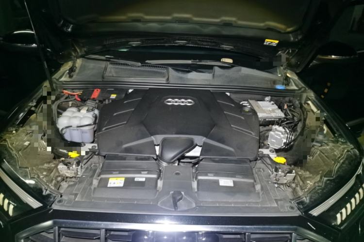 Used Audi Q7 2023 55 TFSI quattro S line Sport Edition Engine Bay