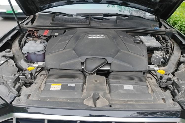 Used Audi Q7 2023 55 TFSI quattro S line Sport Edition Engine Bay