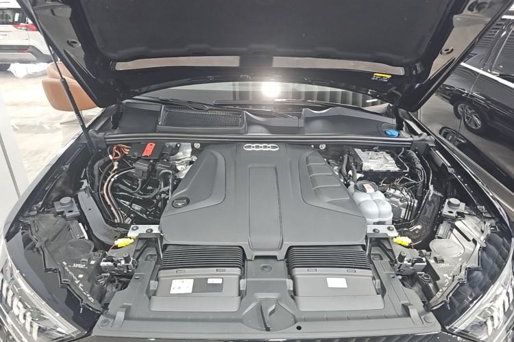 Used Audi Q7 2023 45 TFSI quattro S line Sport model Engine Bay
