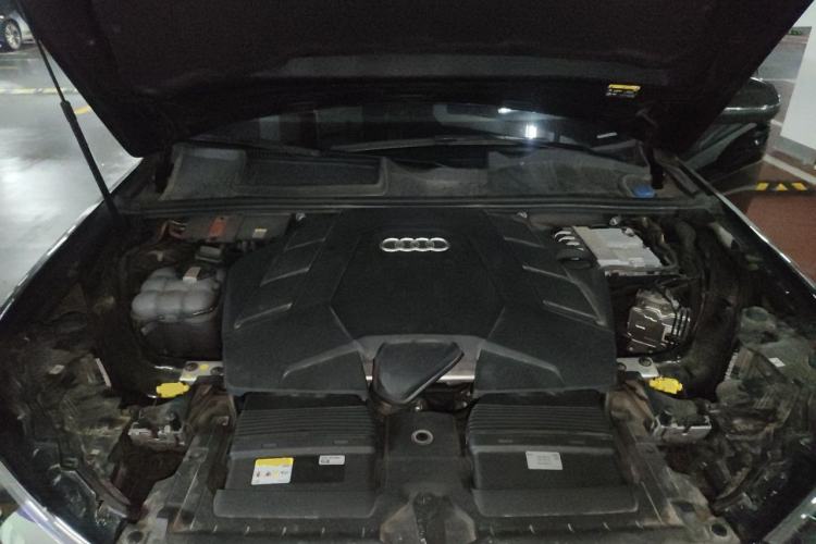 Used Audi Q7 2023 55 TFSI quattro S Prestige Edition Engine Bay