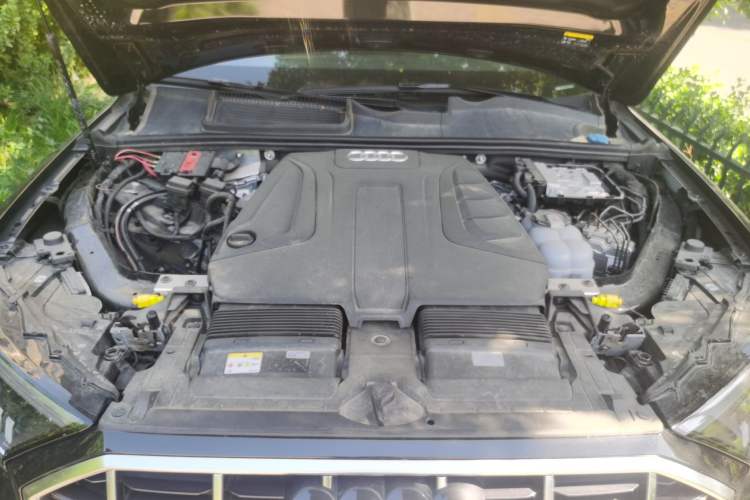 Used Audi Q7 2023 45 TFSI quattro S line Sport model Engine Bay