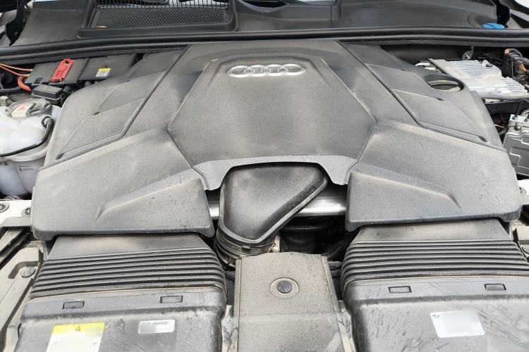 Used Audi Q7 2023 55 TFSI quattro S line Sport Edition Engine Bay