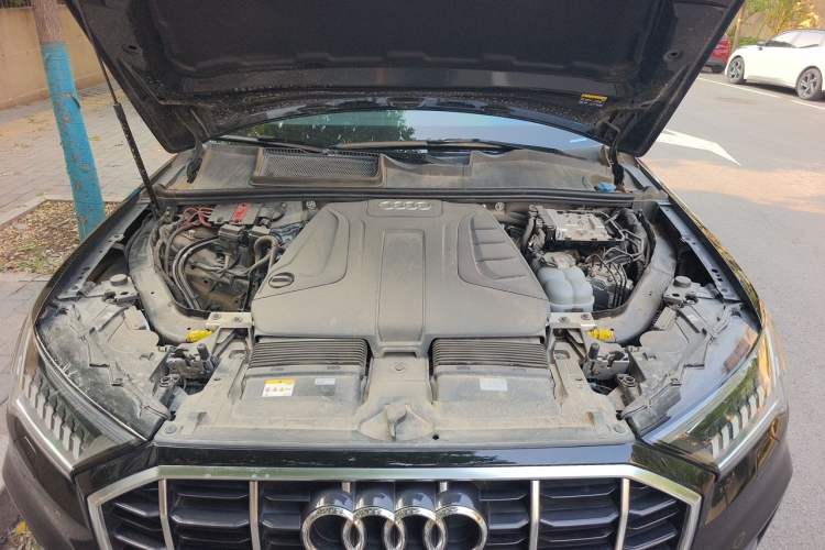 Used Audi Q7 2023 45 TFSI quattro S line Sport model Engine Bay