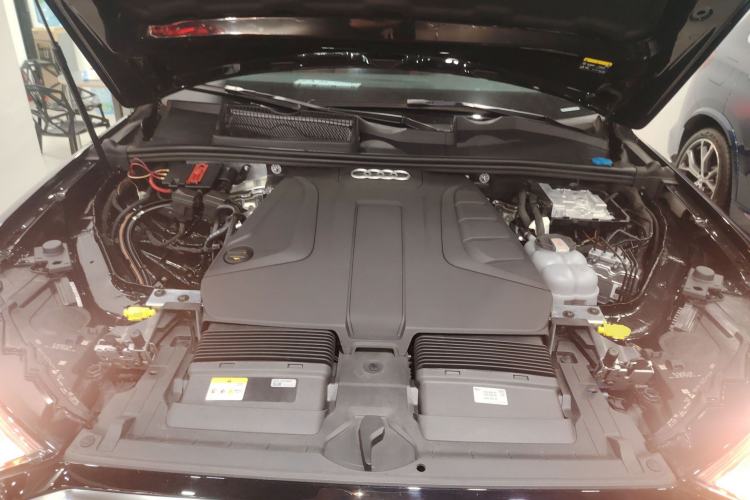 Used Audi Q7 2023 45 TFSI quattro S line Sport model Engine Bay
