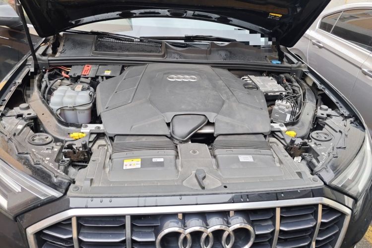 Used Audi Q7 2023 55 TFSI quattro S line Sport Edition Engine Bay