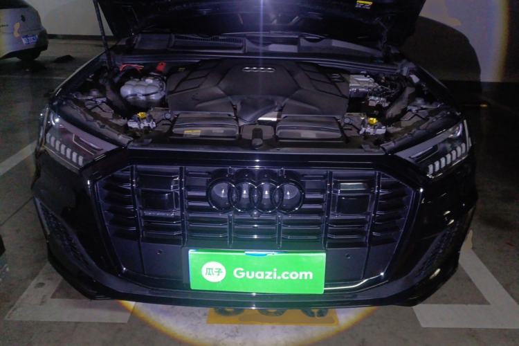 Used Audi Q7 2023 55 TFSI quattro S line Sport Edition Engine Bay