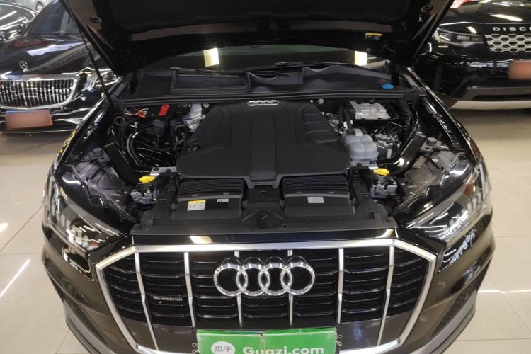 Used Audi Q7 2023 45 TFSI quattro S line Sport model Engine Bay