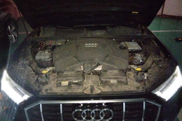 Used Audi Q7 2023 55 TFSI quattro S line Sport Edition Engine Bay