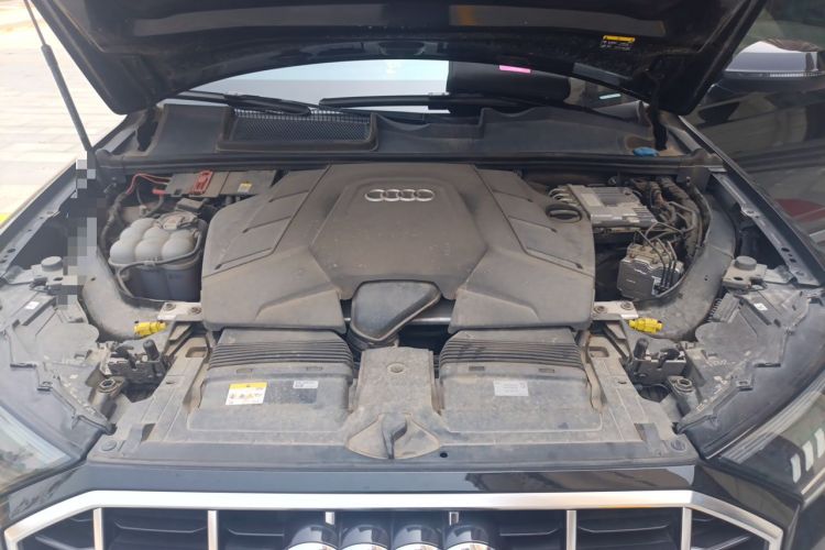 Used Audi Q7 2023 55 TFSI quattro S line Sport Edition Engine Bay