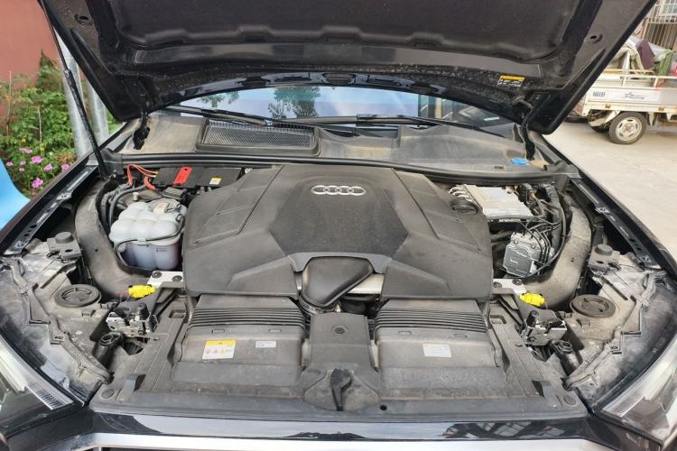 Used Audi Q7 2023 55 TFSI quattro S line Sport Edition Engine Bay