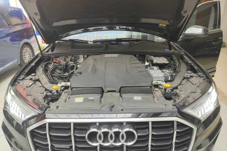 Used Audi Q7 2023 45 TFSI quattro S line Sport model Engine Bay