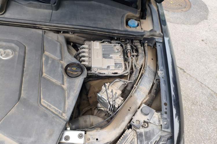 Used Audi Q7 2023 55 TFSI quattro S line Sport Edition Engine Bay Left