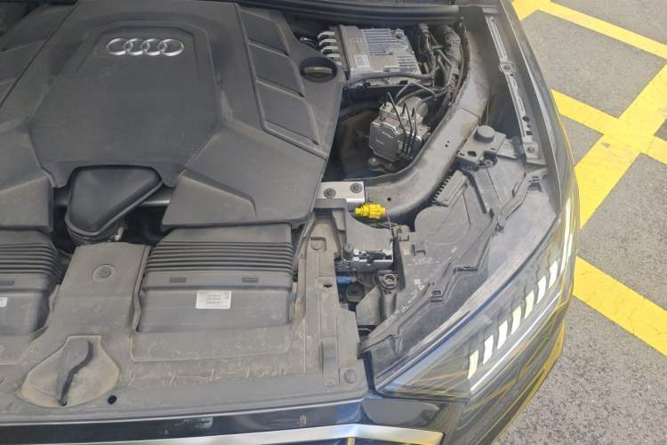 Used Audi Q7 2023 55 TFSI quattro S line Sport Edition Engine Bay Left