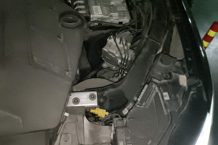 Used Audi Q7 2023 55 TFSI quattro S line Sport Edition Engine Bay Left