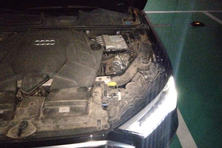 Used Audi Q7 2023 55 TFSI quattro S line Sport Edition Engine Bay Left