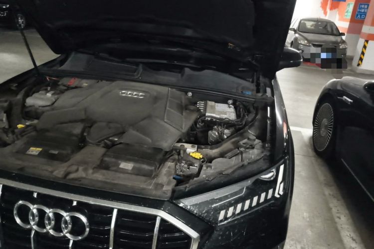Used Audi Q7 2023 55 TFSI quattro S line Sport Edition Engine Bay Left