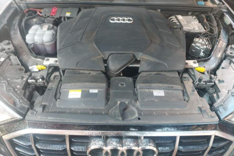 Used Audi Q7 2023 55 TFSI quattro S line Sport Edition Engine Bay