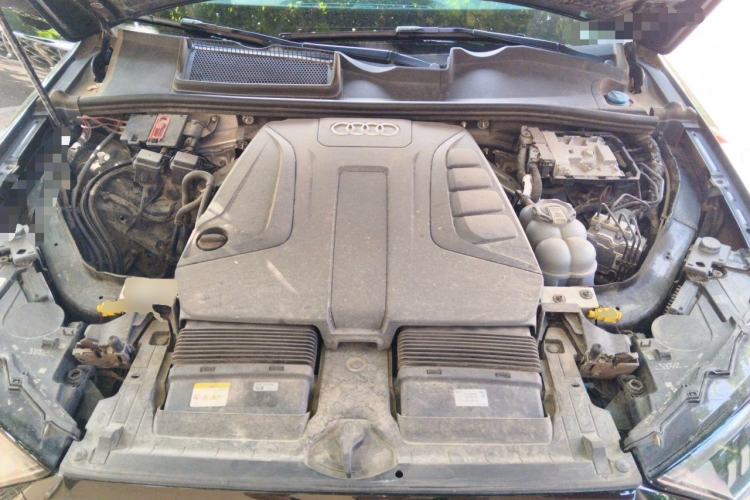 Used Audi Q7 2023 45 TFSI quattro S line Sport model Engine Bay