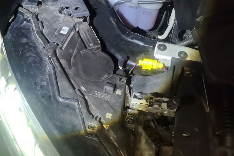 Used Audi Q7 2023 55 TFSI quattro S line Sport Edition Engine Bay Right