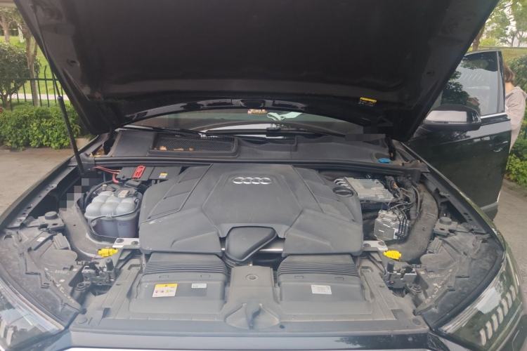Used Audi Q7 2023 55 TFSI quattro S line Sport Edition Engine Bay