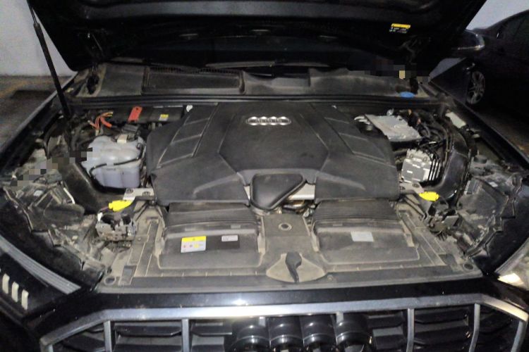 Used Audi Q7 2023 55 TFSI quattro S line Sport Edition Engine Bay