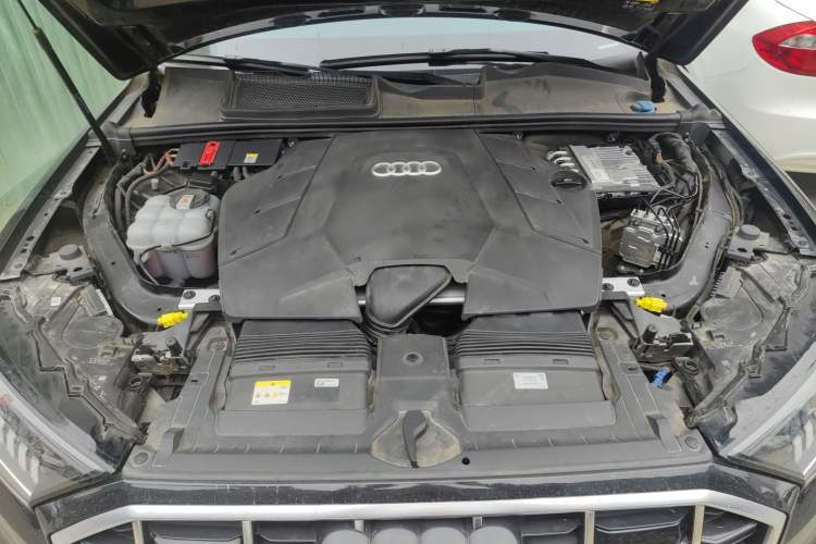 Used Audi Q7 2023 55 TFSI quattro S line Sport Edition Engine Bay