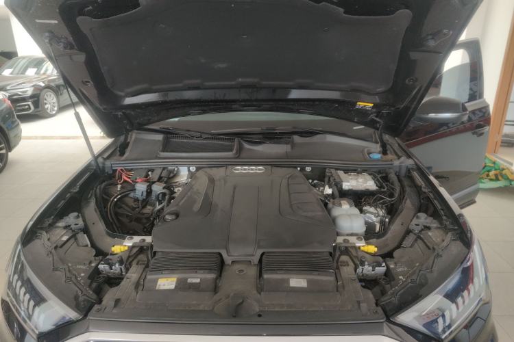 Used Audi Q7 2023 45 TFSI quattro S line Sport model Engine Bay