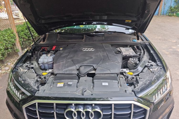 Used Audi Q7 2023 55 TFSI quattro S line Sport Edition Engine Bay