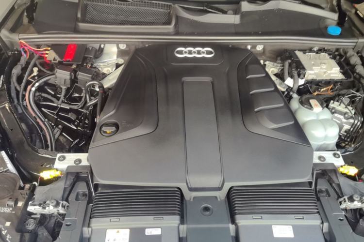 Used Audi Q7 2023 45 TFSI quattro S line Sport model Engine Bay